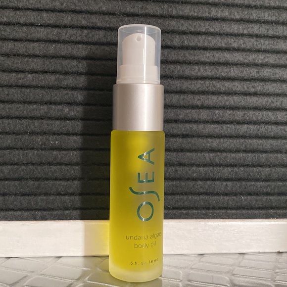 COPY - Osea Malibu Undaria Algae Body Oil - Picture 2 of 4